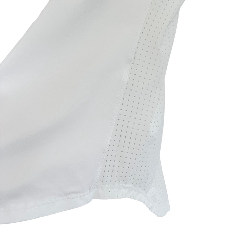 L’ETOILE SPORT Performance The Perforated Long Sleeve Tee in White  Size XS - Picture 6 of 10